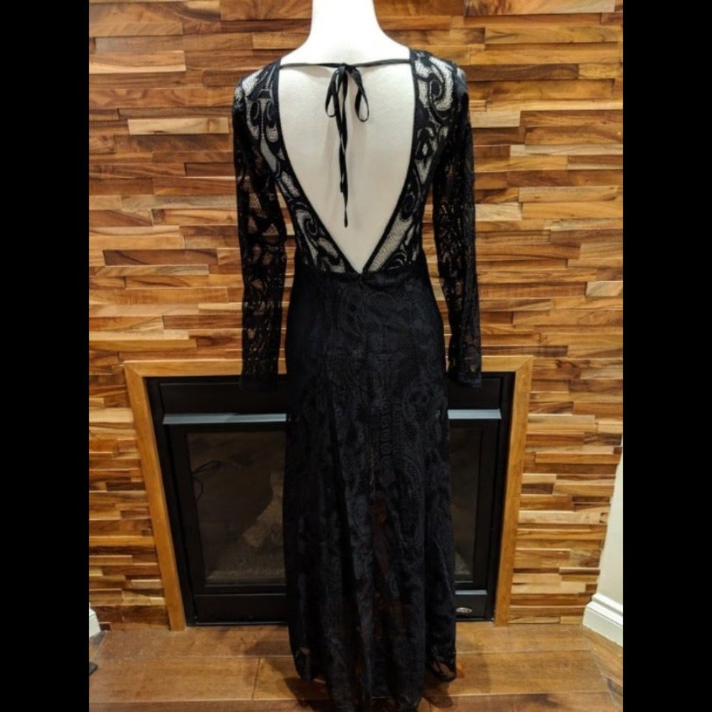 Forever 21 Black Lace Open Back Maxi - S